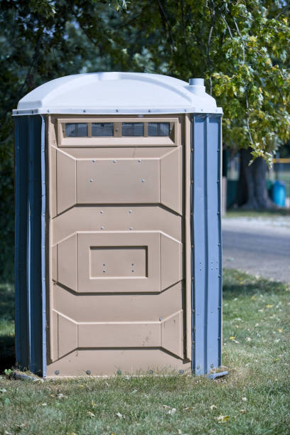 Best Portable restroom trailer rental  in Clarcona, FL